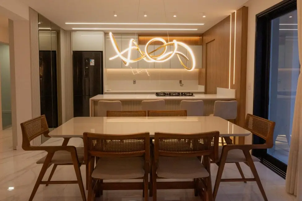 Foto 2 de Apartamento com 3 quartos à venda, 110m2 em Centro, Camboriu - SC