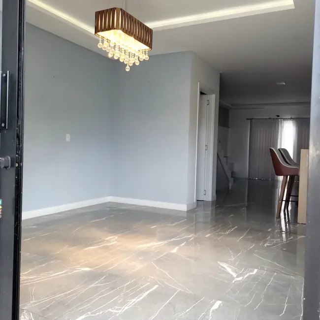 Foto 3 de Sobrado com 3 quartos à venda, 185m2 em Rio Pequeno, Camboriu - SC