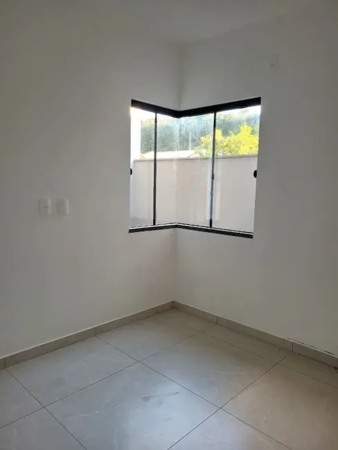 Casa com 2 quartos para alugar, 100m2 em Barra Velha - SC - imagem 6 Foto 6 de Casa com 2 quartos para alugar, 100m2 em Barra Velha - SC