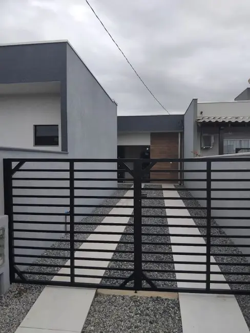 Casa com 2 quartos à venda, 100m2 em Barra Velha - SC - imagem 1 Foto 1 de Casa com 2 quartos à venda, 100m2 em Barra Velha - SC