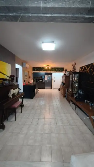 Foto 2 de Apartamento com 2 quartos para alugar, 100m2 em Centro, Balneario Camboriu - SC