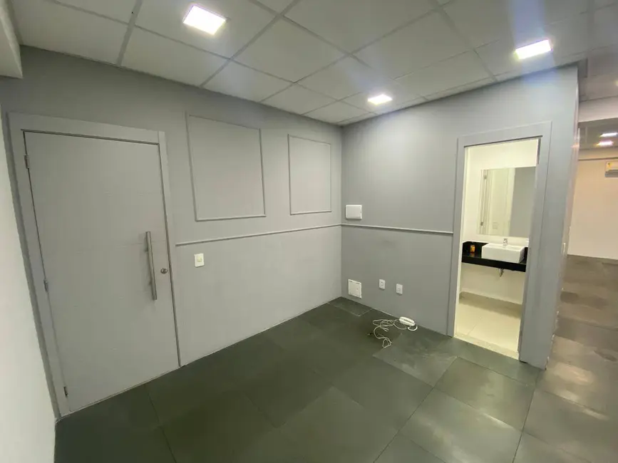 Foto 8 de Sala Comercial para alugar, 80m2 em Barueri - SP