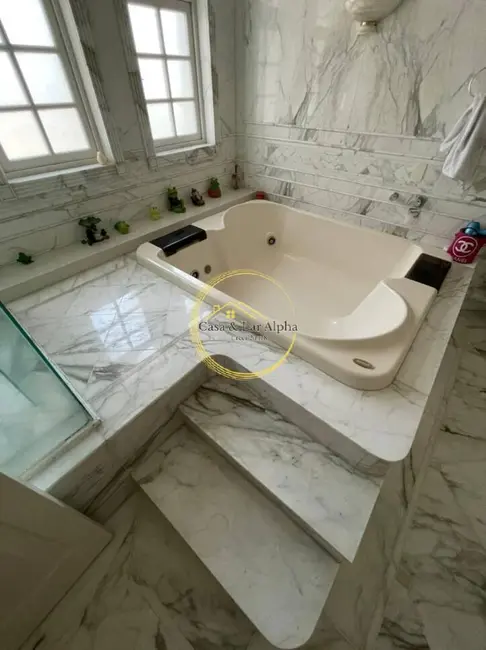 Foto 4 de Casa com 5 quartos à venda e para alugar, 750m2 em Barueri - SP