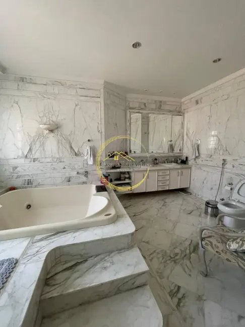 Foto 6 de Casa com 5 quartos à venda e para alugar, 750m2 em Barueri - SP