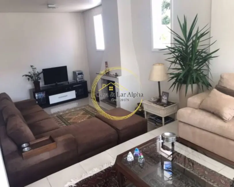 Casa com 4 quartos à venda, 320m2 em Alphaville, Santana De Parnaiba - SP - imagem 5 Foto 5 de Casa com 4 quartos à venda, 320m2 em Alphaville, Santana De Parnaiba - SP