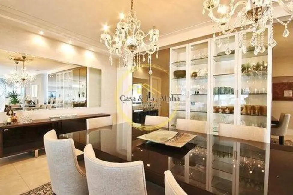 Casa com 5 quartos à venda, 977m2 em Alphaville, Santana De Parnaiba - SP - imagem 8 Foto 8 de Casa com 5 quartos à venda, 977m2 em Alphaville, Santana De Parnaiba - SP