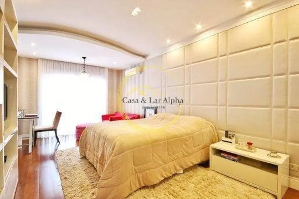 Casa com 5 quartos à venda, 977m2 em Alphaville, Santana De Parnaiba - SP - imagem 5 Foto 5 de Casa com 5 quartos à venda, 977m2 em Alphaville, Santana De Parnaiba - SP