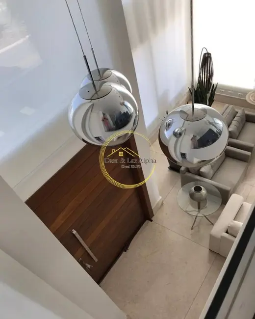 Casa com 5 quartos à venda, 450m2 em Alphaville, Santana De Parnaiba - SP - imagem 2 Foto 2 de Casa com 5 quartos à venda, 450m2 em Alphaville, Santana De Parnaiba - SP
