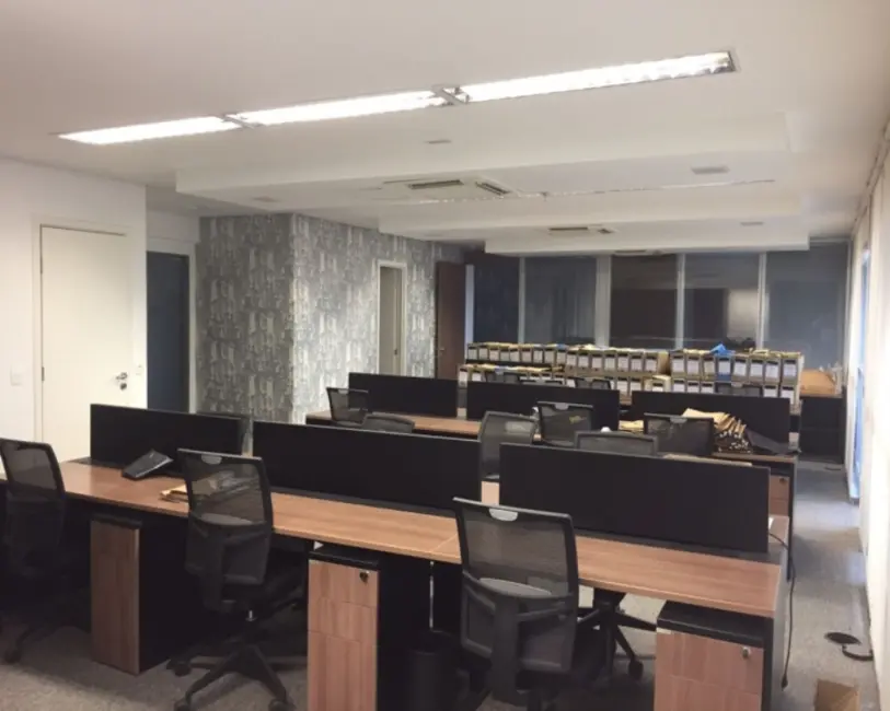 Foto 1 de Sala Comercial à venda, 160m2 em Barueri - SP