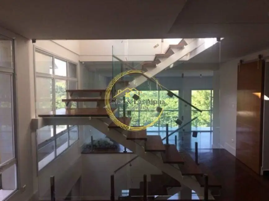 Casa com 5 quartos à venda, 489m2 em Alphaville, Santana De Parnaiba - SP - imagem 7 Foto 7 de Casa com 5 quartos à venda, 489m2 em Alphaville, Santana De Parnaiba - SP