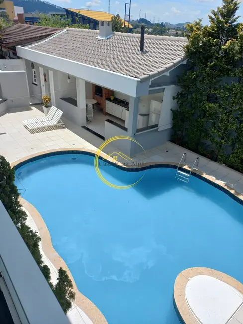 Casa com 5 quartos à venda, 520m2 em Alphaville, Santana De Parnaiba - SP - imagem 5 Foto 5 de Casa com 5 quartos à venda, 520m2 em Alphaville, Santana De Parnaiba - SP