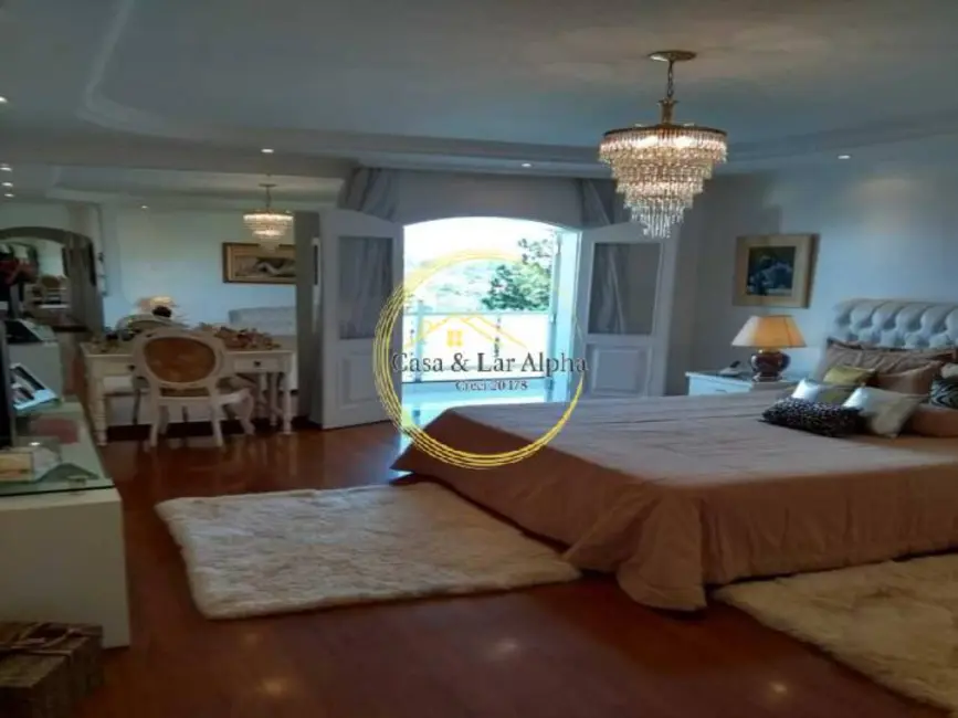Casa com 5 quartos à venda, 520m2 em Alphaville, Santana De Parnaiba - SP - imagem 9 Foto 9 de Casa com 5 quartos à venda, 520m2 em Alphaville, Santana De Parnaiba - SP