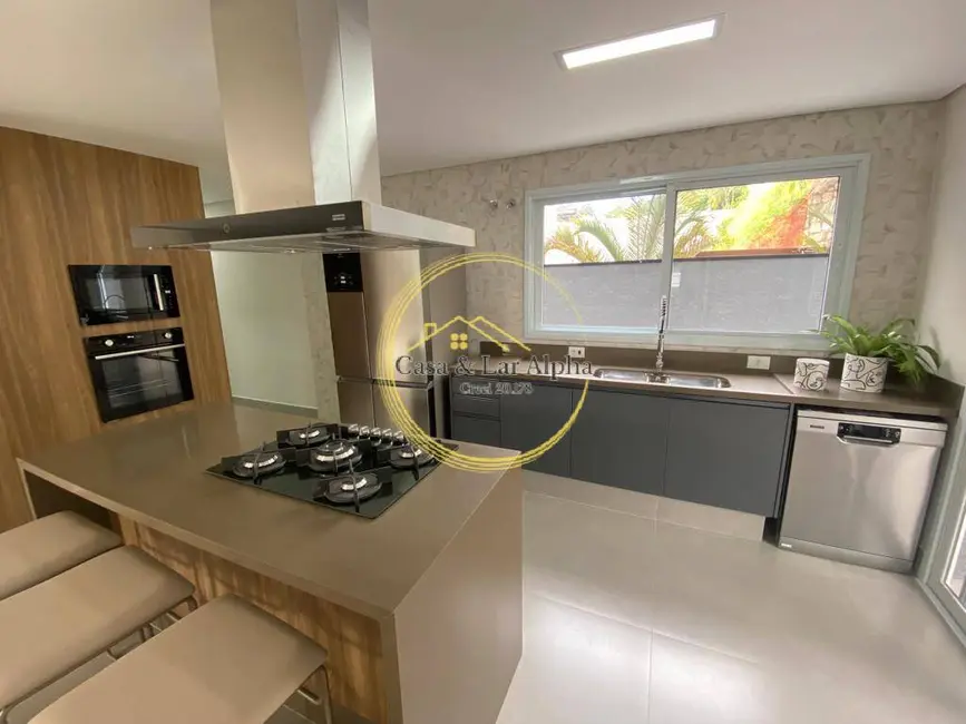 Casa com 4 quartos à venda e para alugar, 440m2 em Alphaville, Santana De Parnaiba - SP - imagem 8 Foto 8 de Casa com 4 quartos à venda e para alugar, 440m2 em Alphaville, Santana De Parnaiba - SP