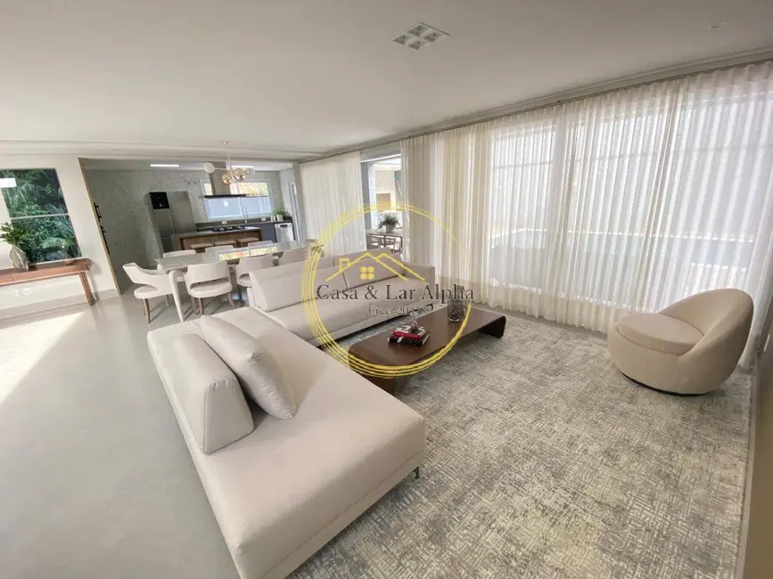 Casa com 4 quartos à venda e para alugar, 440m2 em Alphaville, Santana De Parnaiba - SP - imagem 6 Foto 6 de Casa com 4 quartos à venda e para alugar, 440m2 em Alphaville, Santana De Parnaiba - SP