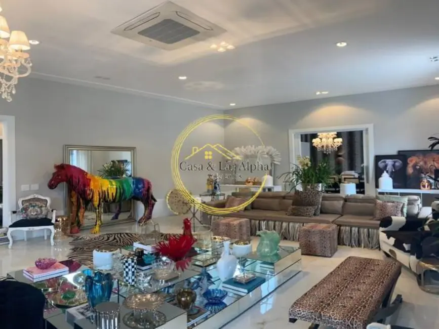 Casa com 7 quartos à venda, 1260m2 em Tamboré, Barueri - SP - imagem 2 Foto 2 de Casa com 7 quartos à venda, 1260m2 em Tamboré, Barueri - SP