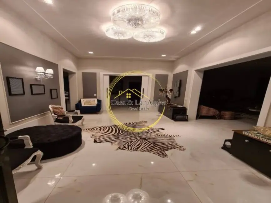 Casa com 7 quartos à venda, 1260m2 em Tamboré, Barueri - SP - imagem 6 Foto 6 de Casa com 7 quartos à venda, 1260m2 em Tamboré, Barueri - SP
