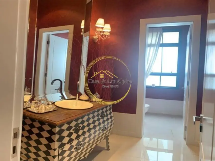 Casa com 7 quartos à venda, 1260m2 em Tamboré, Barueri - SP - imagem 8 Foto 8 de Casa com 7 quartos à venda, 1260m2 em Tamboré, Barueri - SP