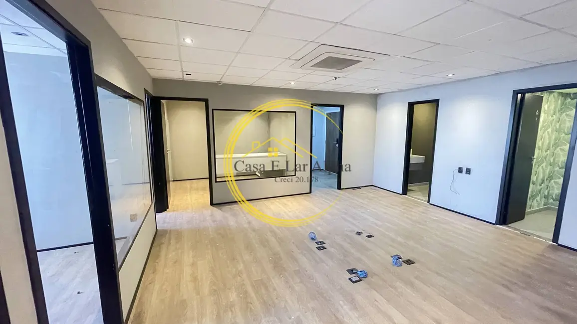 Foto 2 de Sala Comercial para alugar, 130m2 em Barueri - SP