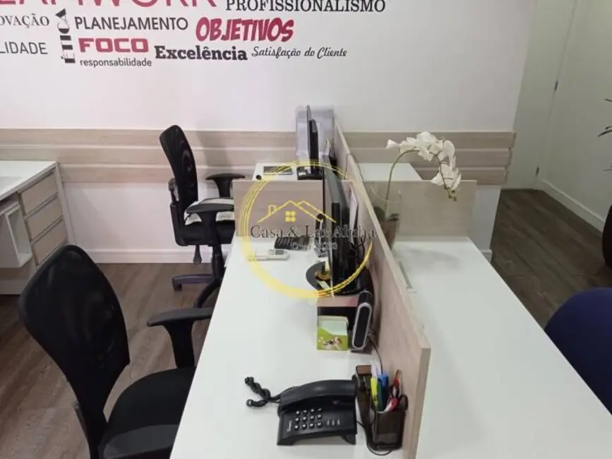 Sala Comercial à venda e para alugar, 51m2 em Barueri - SP - imagem 2 Foto 2 de Sala Comercial à venda e para alugar, 51m2 em Barueri - SP