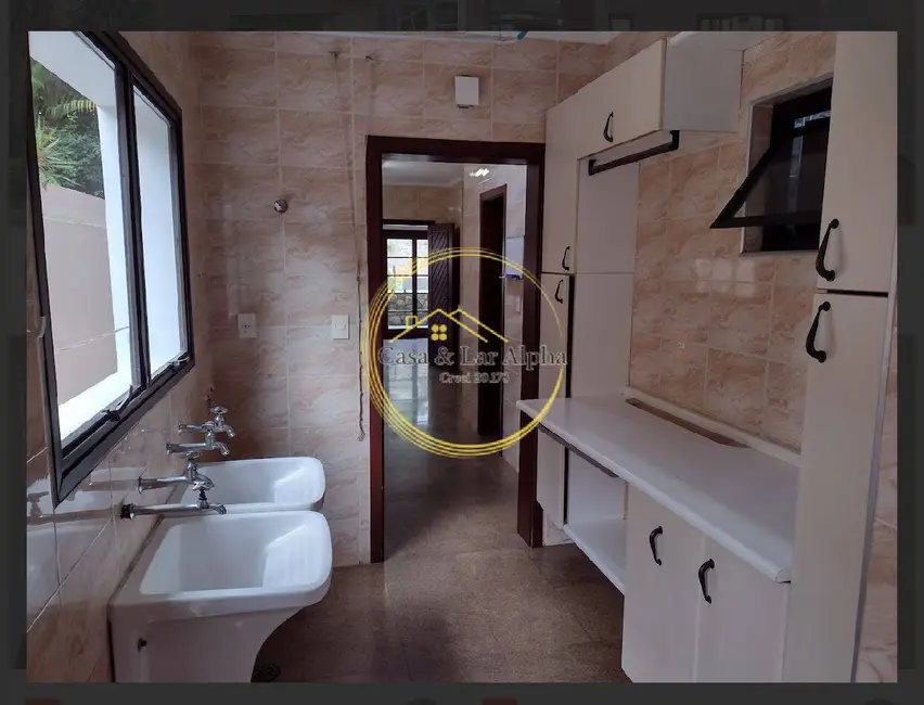 Casa com 3 quartos para alugar, 328m2 em Alphaville, Santana De Parnaiba - SP - imagem 9 Foto 9 de Casa com 3 quartos para alugar, 328m2 em Alphaville, Santana De Parnaiba - SP