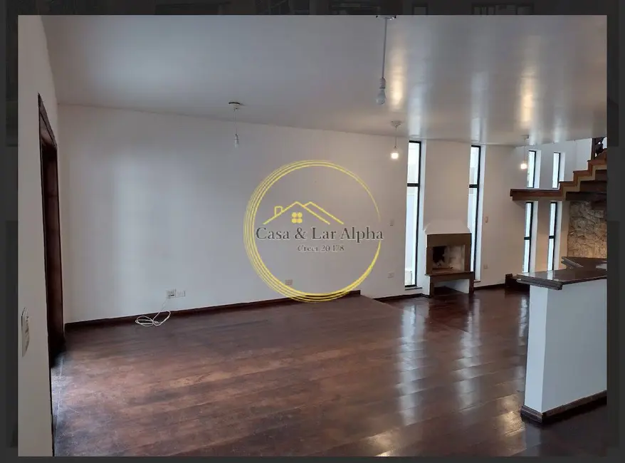 Casa com 3 quartos para alugar, 328m2 em Alphaville, Santana De Parnaiba - SP - imagem 6 Foto 6 de Casa com 3 quartos para alugar, 328m2 em Alphaville, Santana De Parnaiba - SP