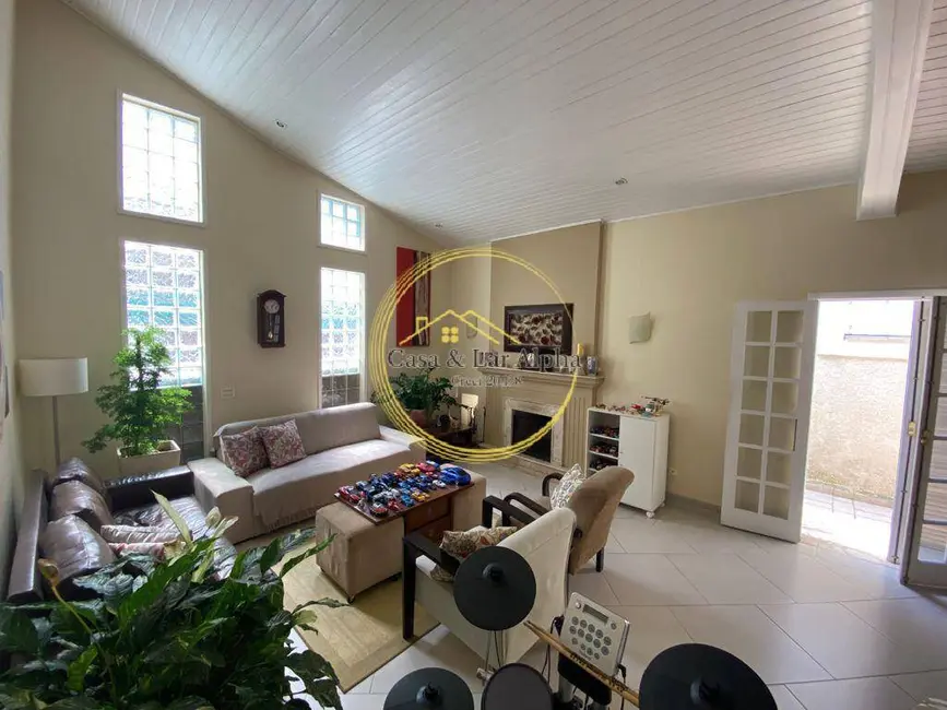 Casa com 3 quartos à venda, 393m2 em Alphaville, Santana De Parnaiba - SP - imagem 2 Foto 2 de Casa com 3 quartos à venda, 393m2 em Alphaville, Santana De Parnaiba - SP