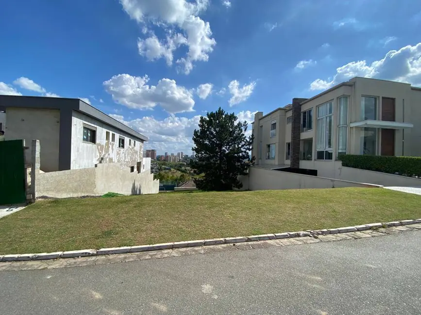 Foto 1 de Terreno / Lote à venda, 524m2 em Barueri - SP