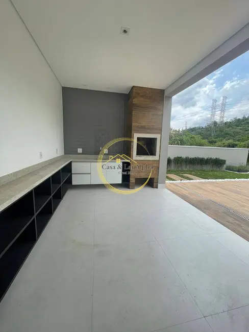 Casa com 4 quartos à venda, 455m2 em Alphaville, Santana De Parnaiba - SP - imagem 3 Foto 3 de Casa com 4 quartos à venda, 455m2 em Alphaville, Santana De Parnaiba - SP