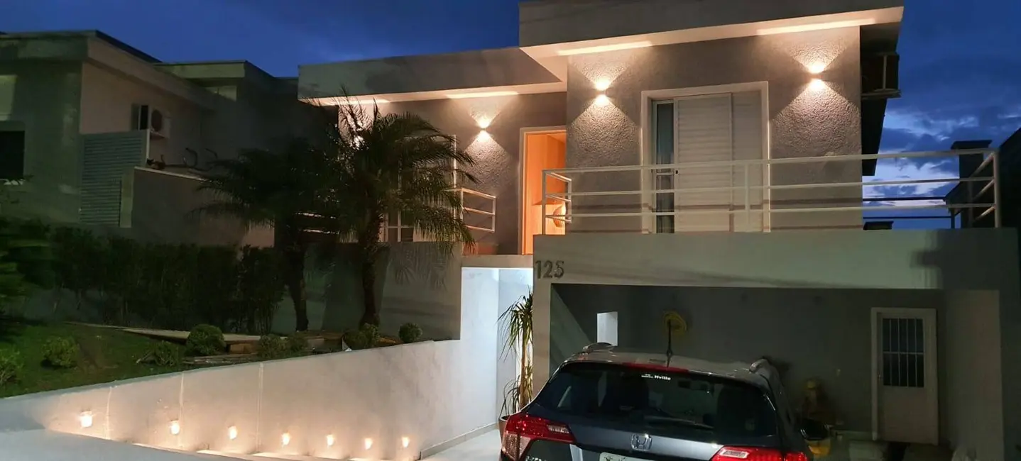Foto 1 de Casa com 4 quartos à venda, 320m2 em Alphaville, Santana De Parnaiba - SP