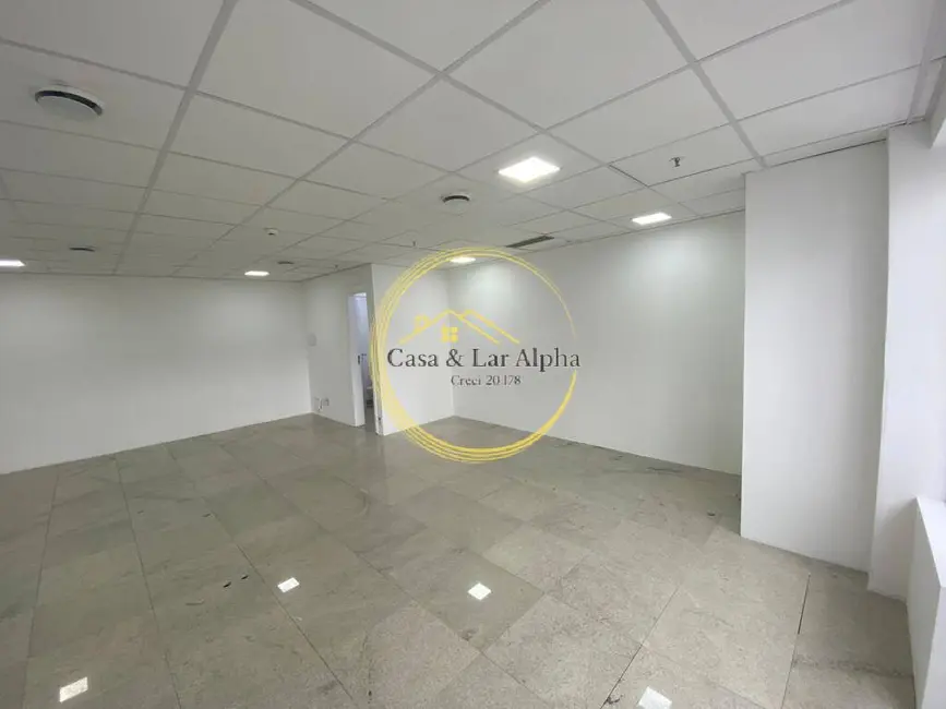 Foto 3 de Sala Comercial para alugar, 49m2 em Alphaville Industrial, Barueri - SP