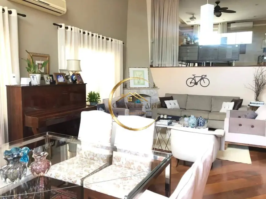 Casa com 4 quartos à venda, 399m2 em Barueri - SP - imagem 3 Foto 3 de Casa com 4 quartos à venda, 399m2 em Barueri - SP