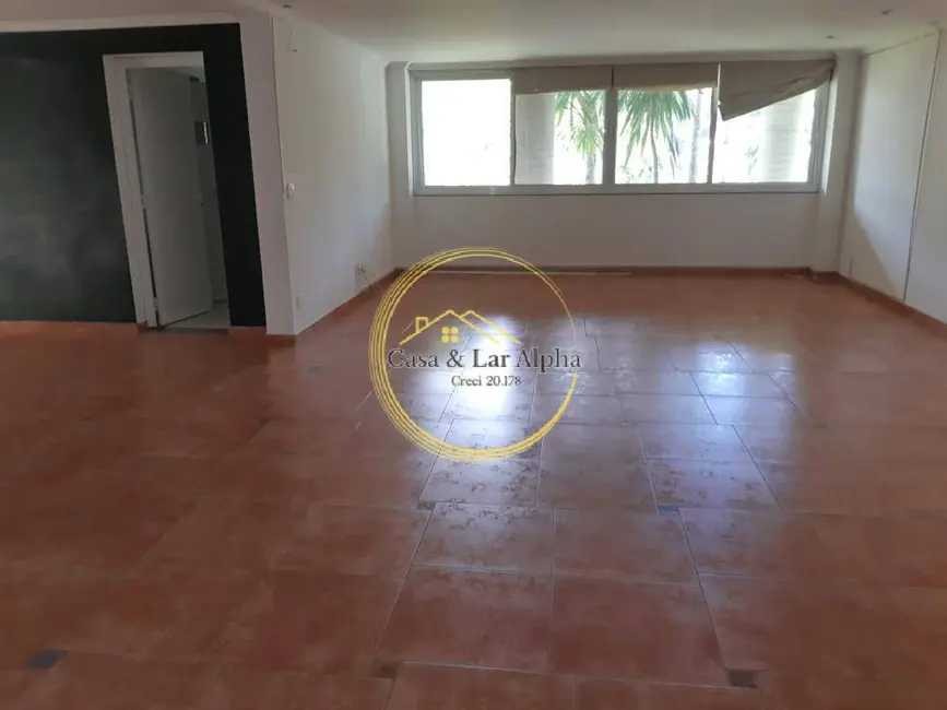 Foto 9 de Casa com 4 quartos para alugar, 1500m2 em Tamboré, Barueri - SP