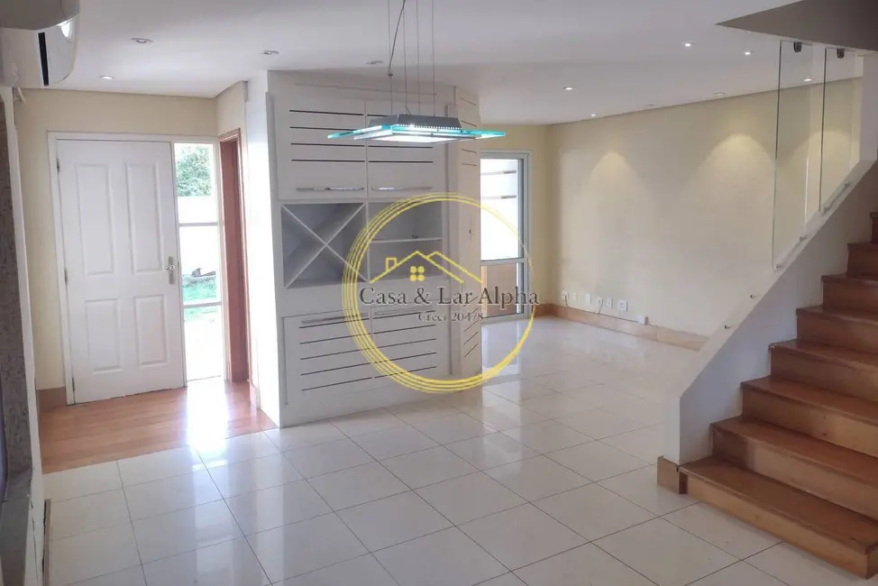 Casa com 3 quartos à venda, 334m2 em Alphaville, Santana De Parnaiba - SP - imagem 4 Foto 4 de Casa com 3 quartos à venda, 334m2 em Alphaville, Santana De Parnaiba - SP