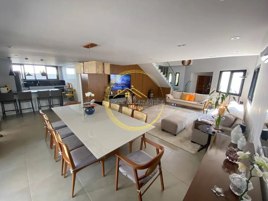 Foto 1 de Casa com 4 quartos à venda, 305m2 em Barueri - SP