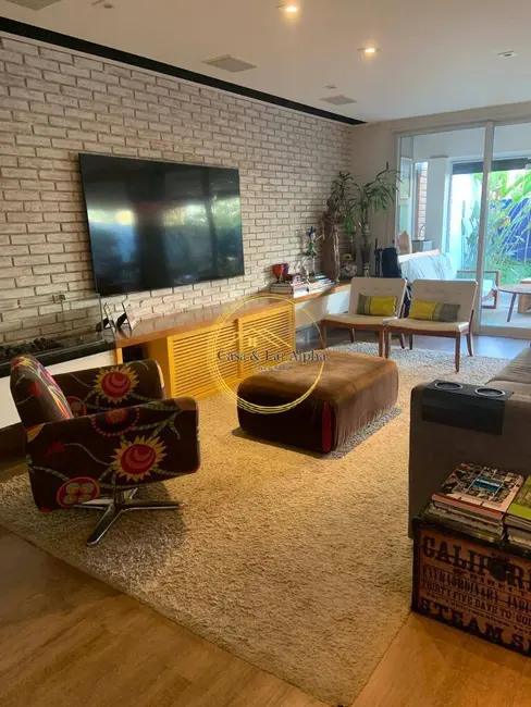 Casa com 3 quartos à venda, 230m2 em Alphaville, Santana De Parnaiba - SP - imagem 9 Foto 9 de Casa com 3 quartos à venda, 230m2 em Alphaville, Santana De Parnaiba - SP