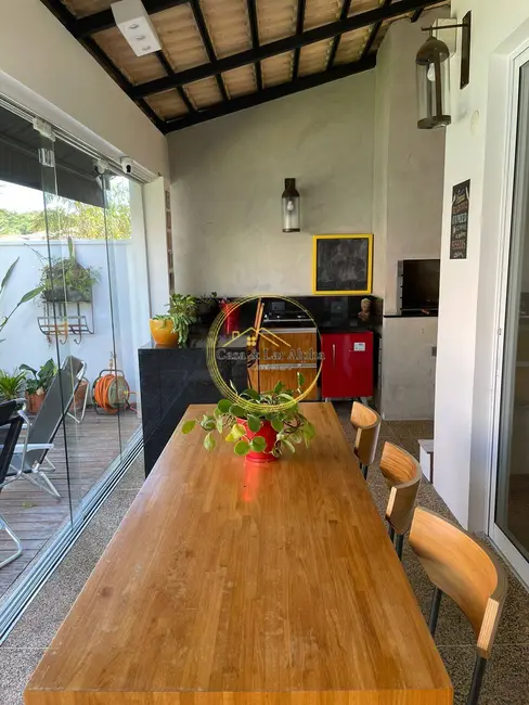 Casa com 3 quartos à venda, 230m2 em Alphaville, Santana De Parnaiba - SP - imagem 4 Foto 4 de Casa com 3 quartos à venda, 230m2 em Alphaville, Santana De Parnaiba - SP