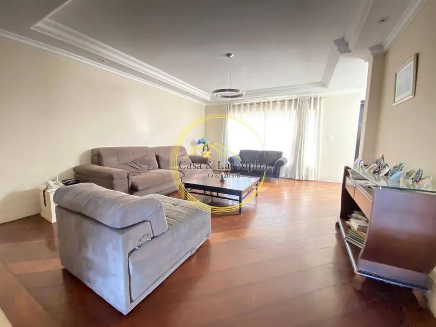 Casa com 4 quartos à venda e para alugar, 695m2 em Alphaville, Santana De Parnaiba - SP - imagem 8 Foto 8 de Casa com 4 quartos à venda e para alugar, 695m2 em Alphaville, Santana De Parnaiba - SP