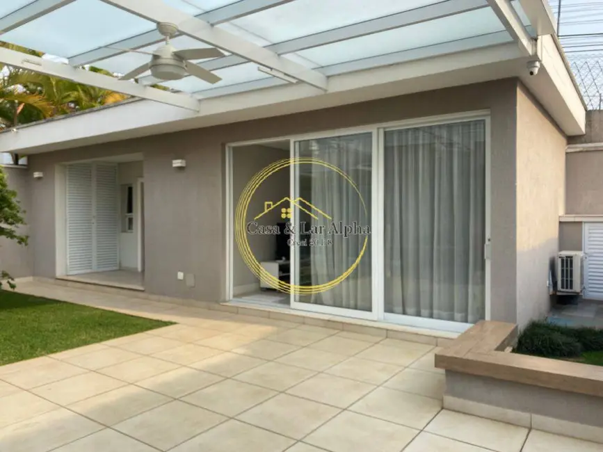 Casa com 4 quartos à venda, 270m2 em Alphaville, Santana De Parnaiba - SP - imagem 3 Foto 3 de Casa com 4 quartos à venda, 270m2 em Alphaville, Santana De Parnaiba - SP