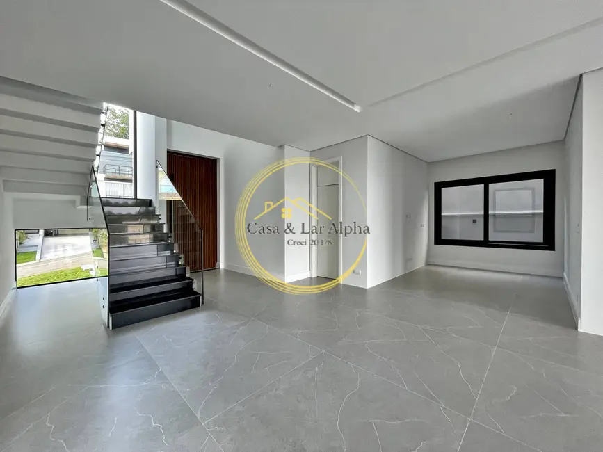 Foto 1 de Casa com 4 quartos à venda, 350m2 em Alphaville, Santana De Parnaiba - SP