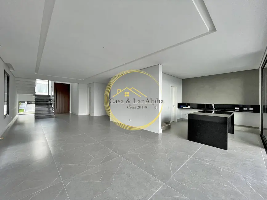 Casa com 4 quartos à venda, 350m2 em Alphaville, Santana De Parnaiba - SP - imagem 3 Foto 3 de Casa com 4 quartos à venda, 350m2 em Alphaville, Santana De Parnaiba - SP