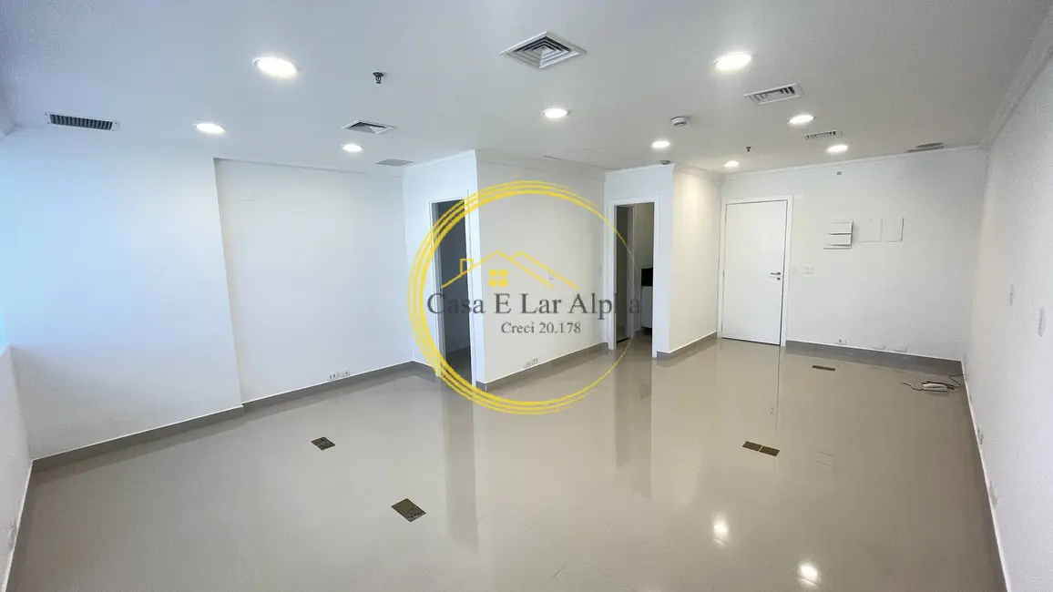 Sala Comercial à venda e para alugar, 42m2 em Tamboré, Barueri - SP - imagem 1 Foto 1 de Sala Comercial à venda e para alugar, 42m2 em Tamboré, Barueri - SP