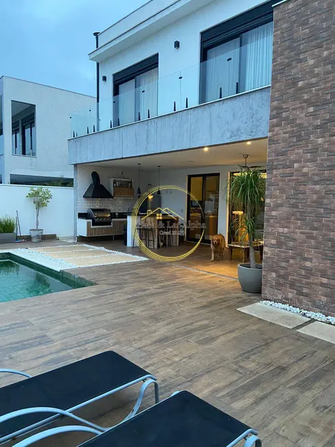 Casa de Condomínio com 3 quartos à venda, 320m2 em Alphaville, Santana De Parnaiba - SP - imagem 4 Foto 4 de Casa de Condomínio com 3 quartos à venda, 320m2 em Alphaville, Santana De Parnaiba - SP