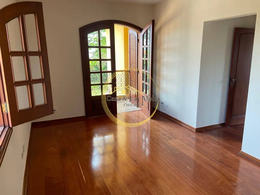 Casa com 4 quartos à venda e para alugar, 620m2 em Alphaville, Santana De Parnaiba - SP - imagem 5 Foto 5 de Casa com 4 quartos à venda e para alugar, 620m2 em Alphaville, Santana De Parnaiba - SP