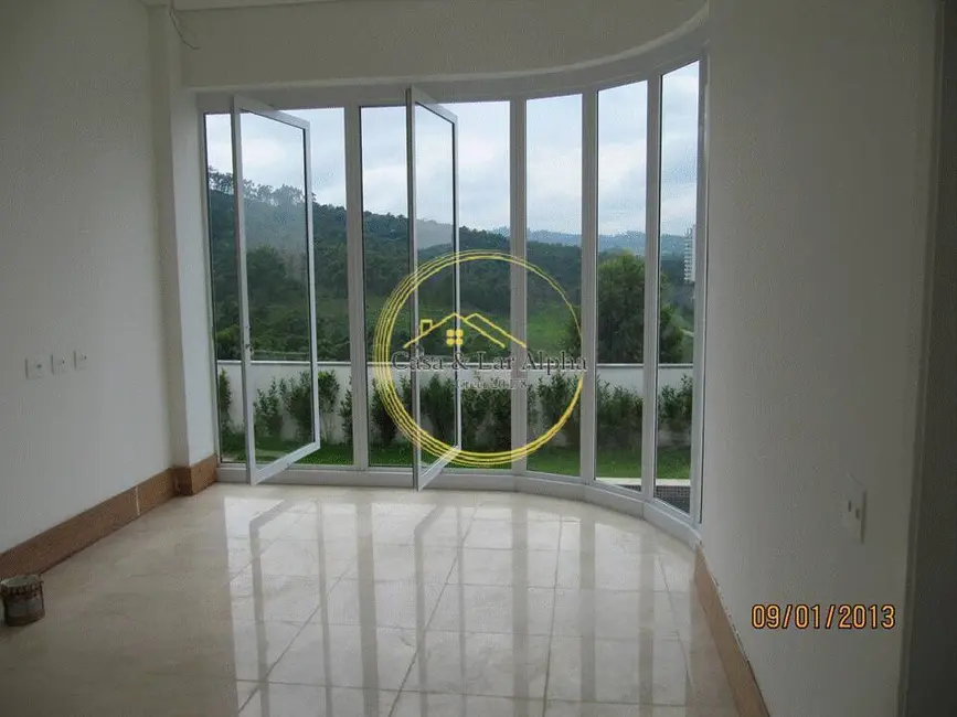 Foto 4 de Casa com 4 quartos para alugar, 592m2 em Tamboré, Santana De Parnaiba - SP