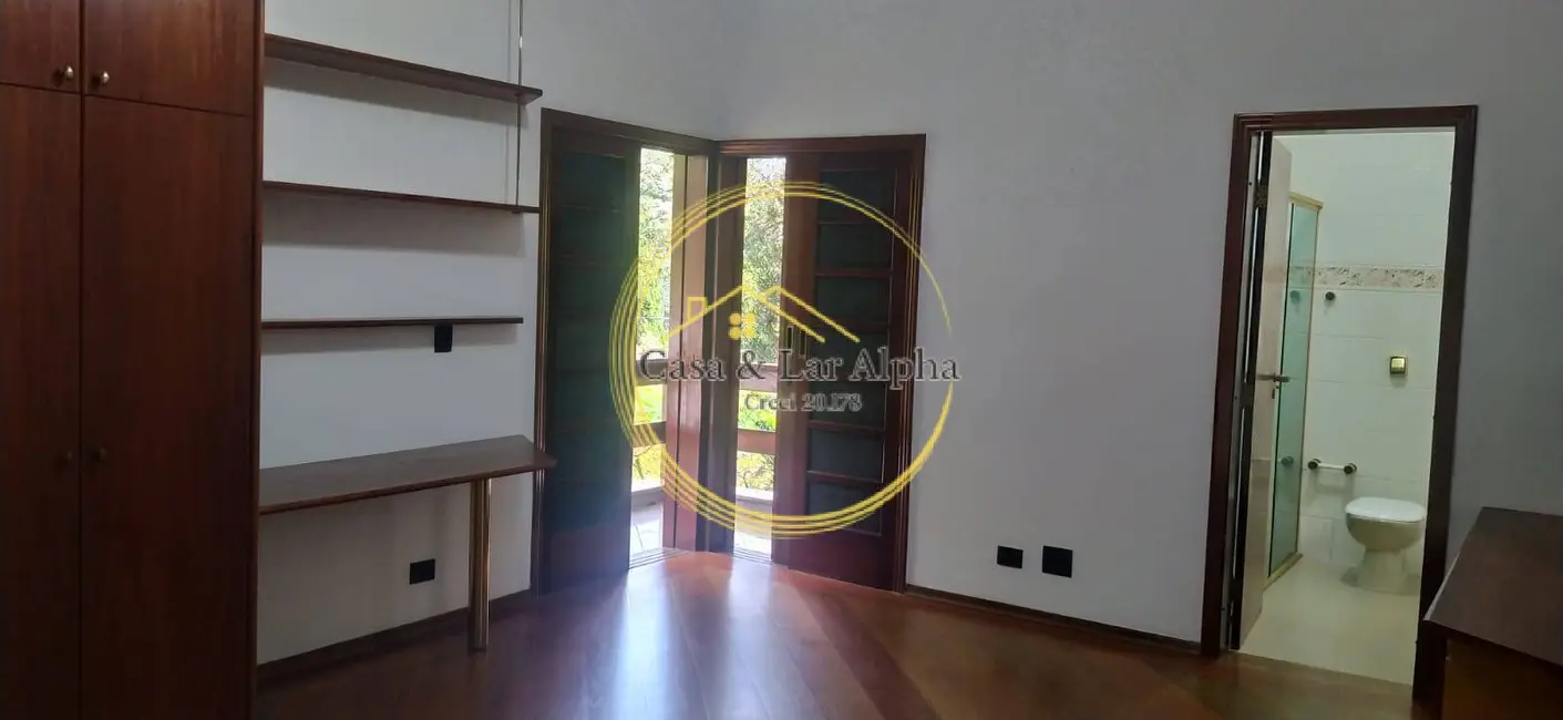 Foto 8 de Casa com 4 quartos para alugar, 550m2 em Barueri - SP