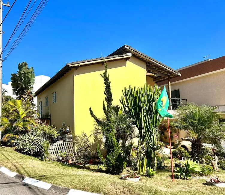 Foto 1 de Casa à venda e para alugar em Suru, Santana De Parnaiba - SP