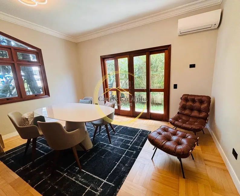 Casa com 4 quartos para alugar, 640m2 em Barueri - SP - imagem 4 Foto 4 de Casa com 4 quartos para alugar, 640m2 em Barueri - SP