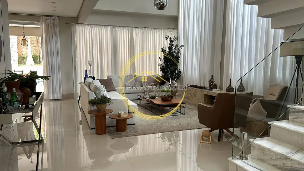 Casa com 4 quartos à venda, 392m2 em Tamboré, Santana De Parnaiba - SP - imagem 2 Foto 2 de Casa com 4 quartos à venda, 392m2 em Tamboré, Santana De Parnaiba - SP