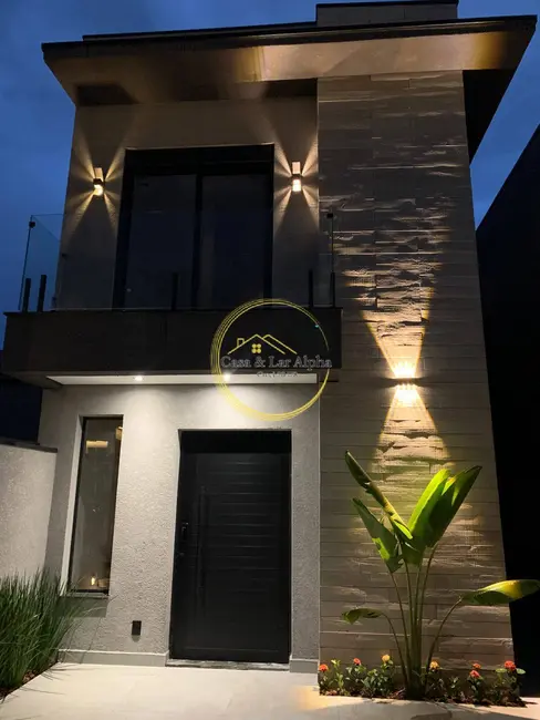 Foto 1 de Casa com 3 quartos à venda, 123m2 em Chácara Jaguari (Fazendinha), Santana De Parnaiba - SP