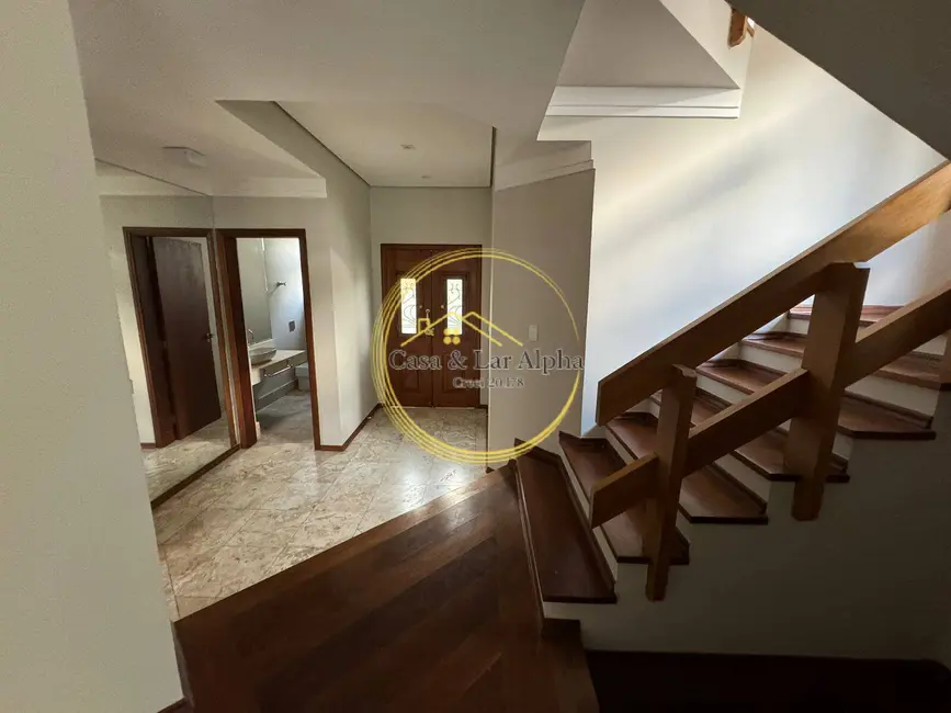 Casa com 4 quartos à venda, 380m2 em Morada dos Pinheiros (Aldeia da Serra), Santana De Parnaiba - SP - imagem 4 Foto 4 de Casa com 4 quartos à venda, 380m2 em Morada dos Pinheiros (Aldeia da Serra), Santana De Parnaiba - SP